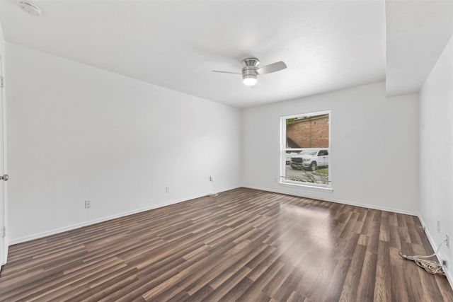 4002 Ridglea Country Club Drive, Fort Worth, TX 76126