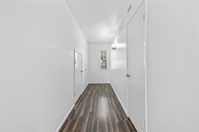 4002 Ridglea Country Club Drive, Fort Worth, TX 76126