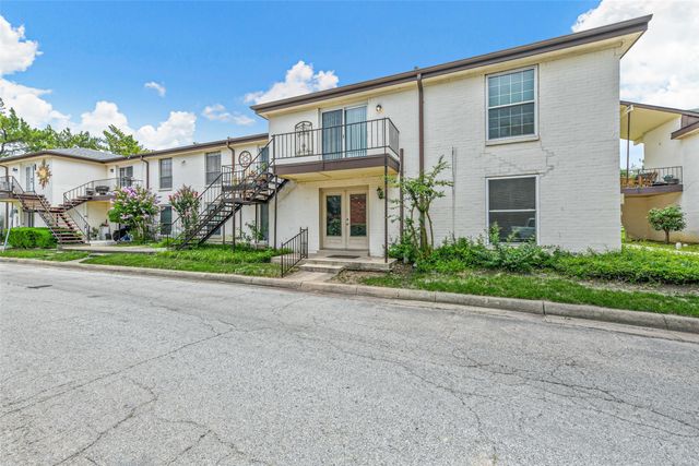 4002 Ridglea Country Club Drive, Fort Worth, TX 76126