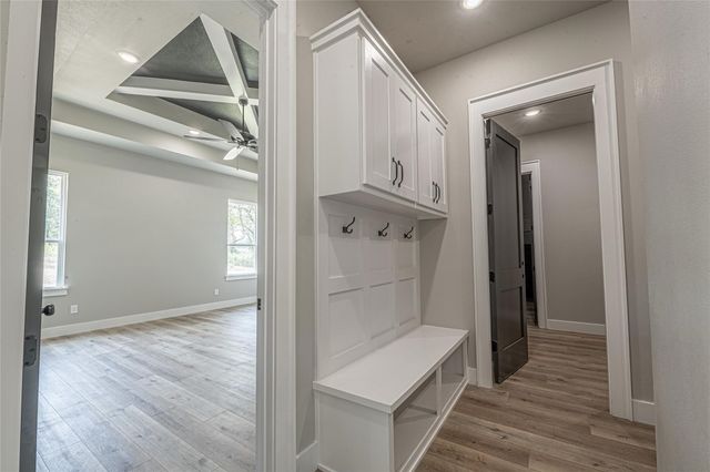 2009 Shady Creek Crossing, Azle, TX 76020