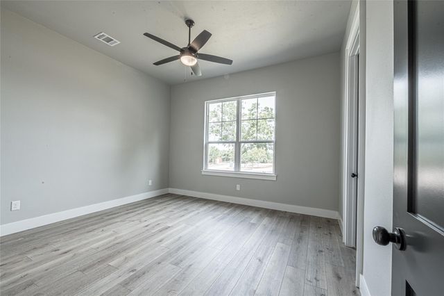 2009 Shady Creek Crossing, Azle, TX 76020