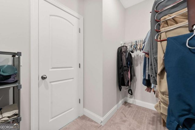 6870 Kate Lane, Flowery Branch, GA 30542