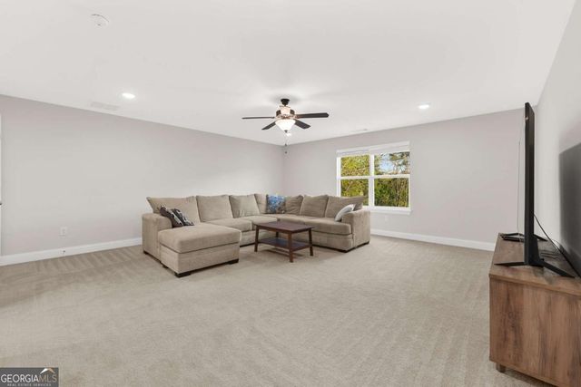 6870 Kate Lane, Flowery Branch, GA 30542