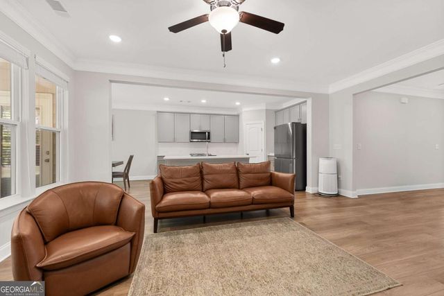 6870 Kate Lane, Flowery Branch, GA 30542