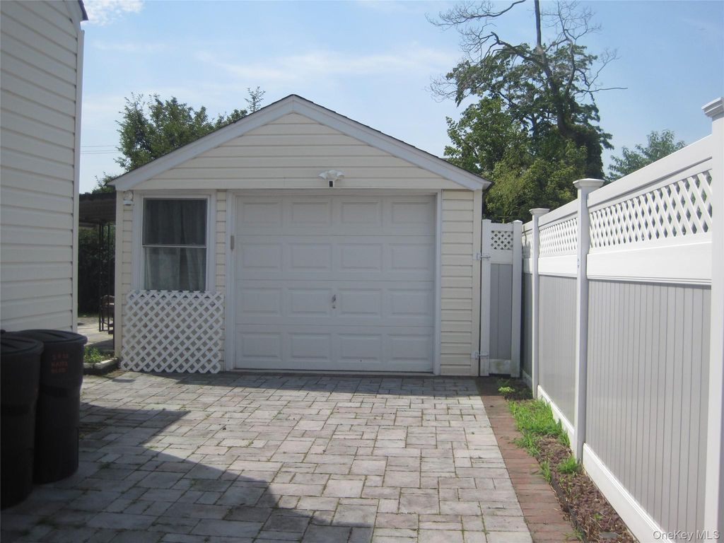 2618 Natta Boulevard, Bellmore, NY 11710 — photo 4