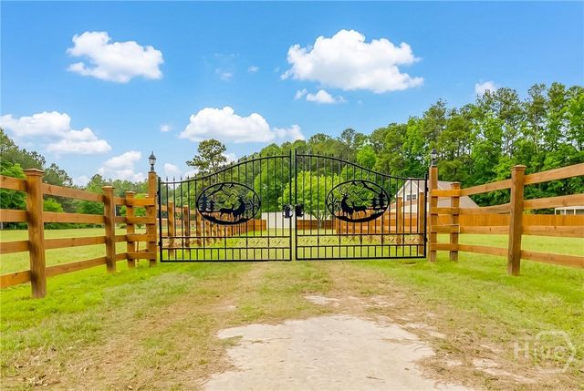 614 Pleasant Hill Church Road, Ellabell, GA 31308