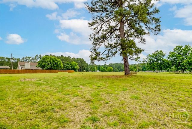 614 Pleasant Hill Church Road, Ellabell, GA 31308