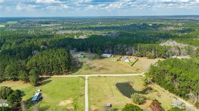 614 Pleasant Hill Church Road, Ellabell, GA 31308