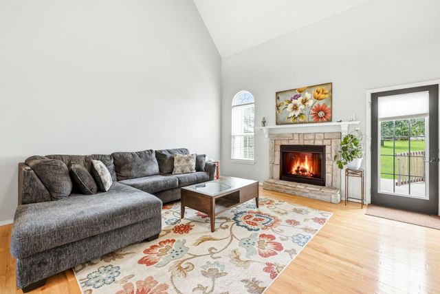 370 Shores Parkway, Rogersville, MO 65742