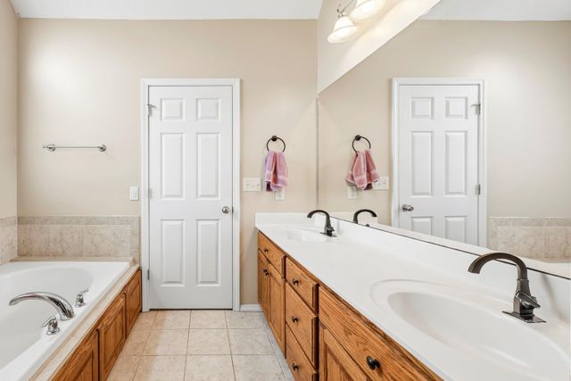 370 Shores Parkway, Rogersville, MO 65742