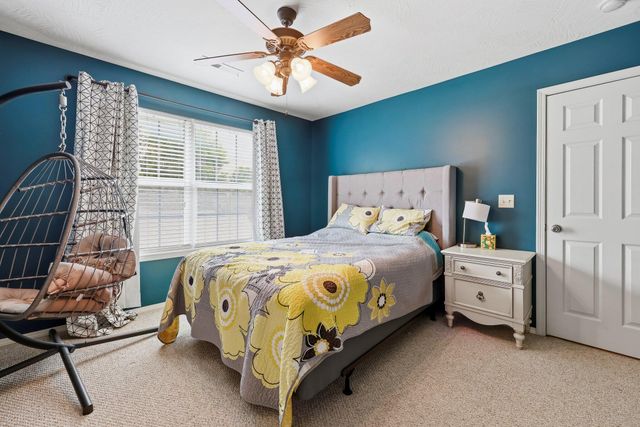 370 Shores Parkway, Rogersville, MO 65742