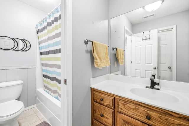 370 Shores Parkway, Rogersville, MO 65742