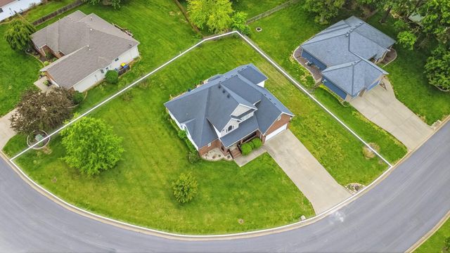 370 Shores Parkway, Rogersville, MO 65742