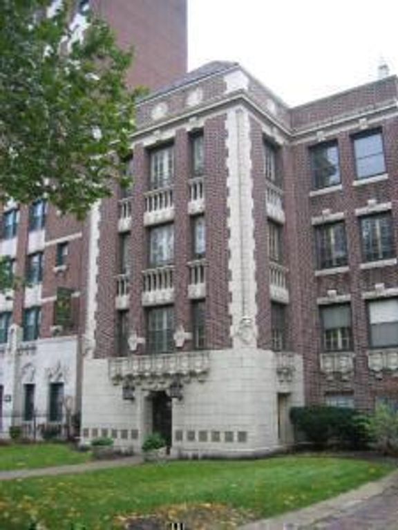 633 W Deming Place 203, Chicago, IL 60614
