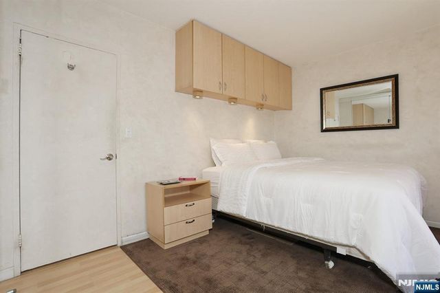3 Horizon Road 618, Fort Lee, NJ 07024