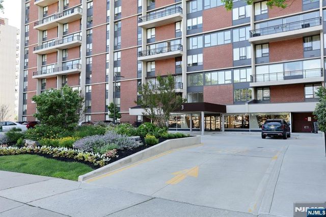 3 Horizon Road 618, Fort Lee, NJ 07024