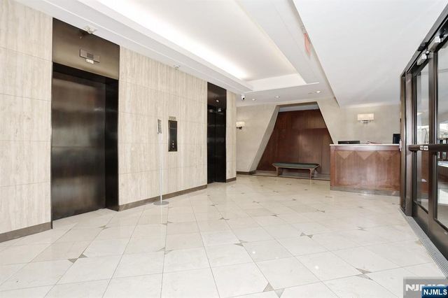 3 Horizon Road 618, Fort Lee, NJ 07024