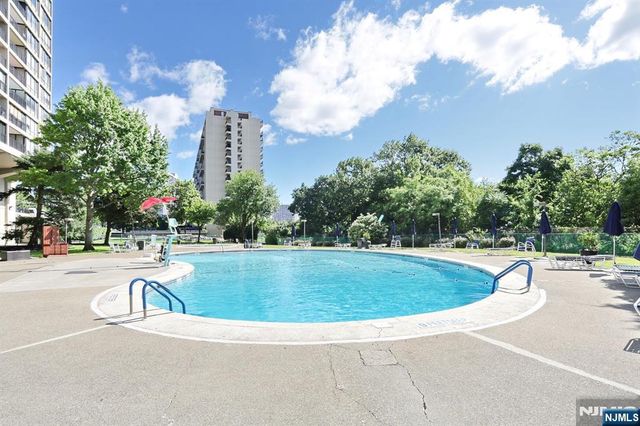3 Horizon Road 618, Fort Lee, NJ 07024