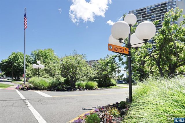 3 Horizon Road 618, Fort Lee, NJ 07024