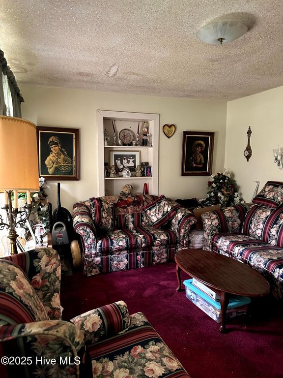 5017 Curve Road, Elm City, NC 27822