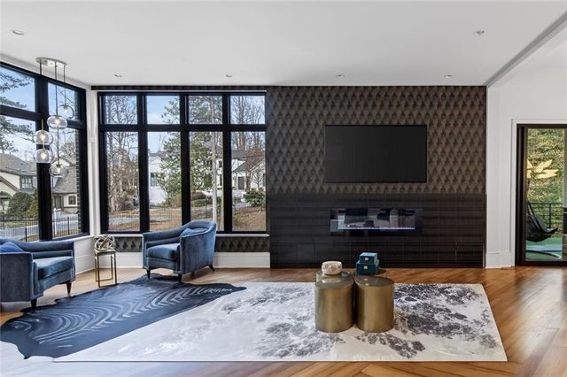 345 Pinecrest NE Road, Atlanta, GA 30342