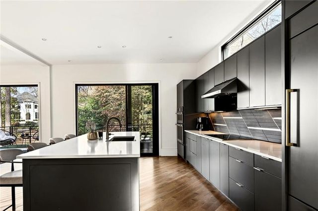 345 Pinecrest NE Road, Atlanta, GA 30342