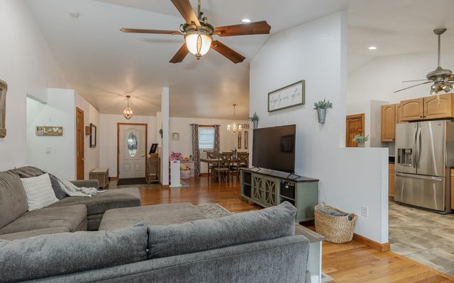 430 Huckle Hill Road, Vernon, VT 05354