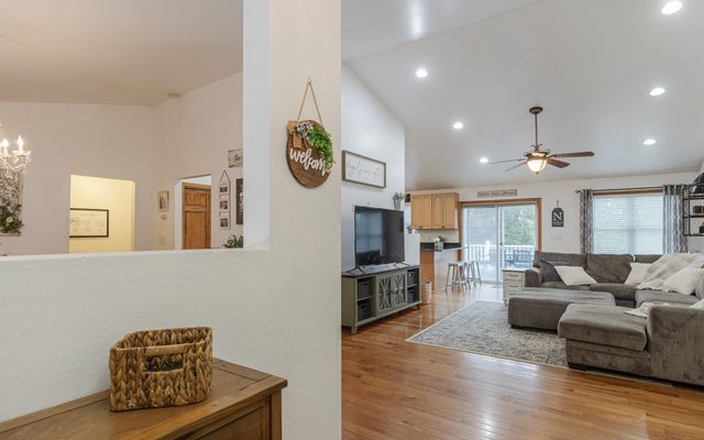 430 Huckle Hill Road, Vernon, VT 05354