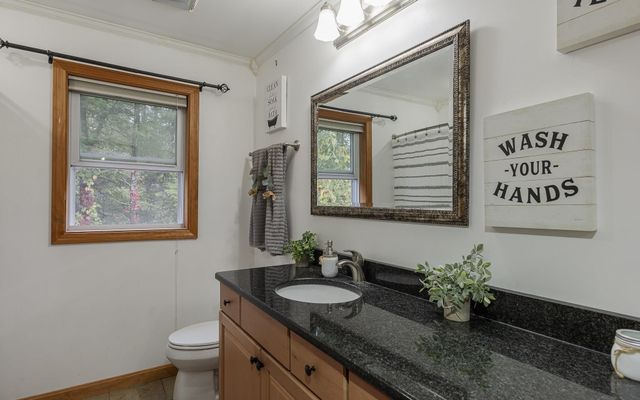 430 Huckle Hill Road, Vernon, VT 05354