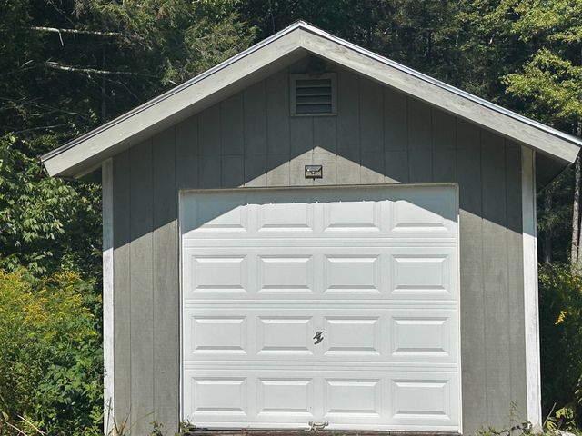 430 Huckle Hill Road, Vernon, VT 05354