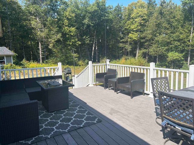 430 Huckle Hill Road, Vernon, VT 05354