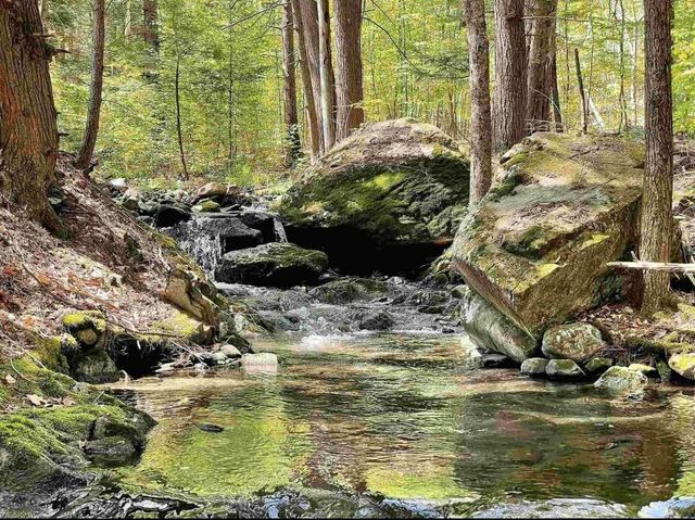 430 Huckle Hill Road, Vernon, VT 05354