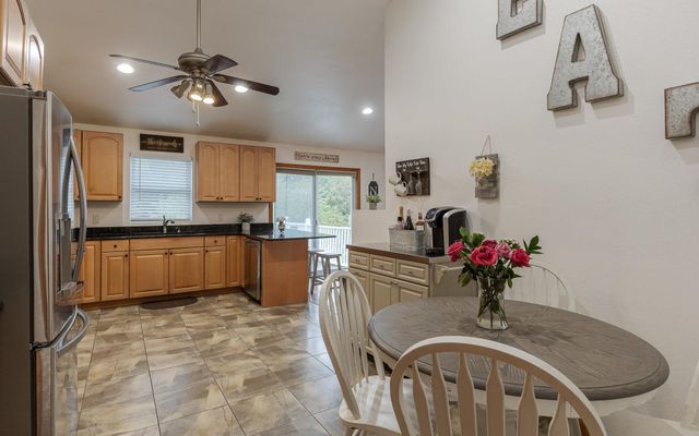 430 Huckle Hill Road, Vernon, VT 05354