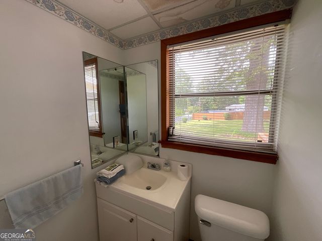 5760 Brenda Drive SW, Mableton, GA 30126