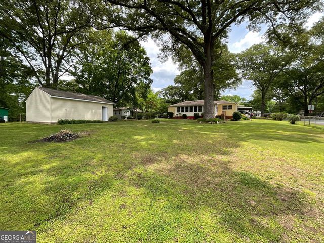 5760 Brenda Drive SW, Mableton, GA 30126