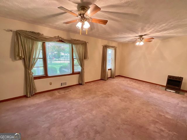 5760 Brenda Drive SW, Mableton, GA 30126