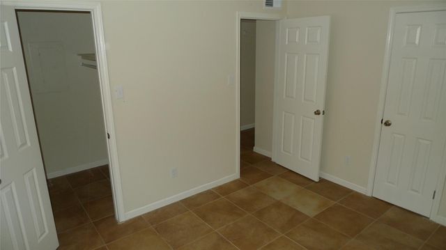 16111 Aspenglen Drive 103, Houston, TX 77084