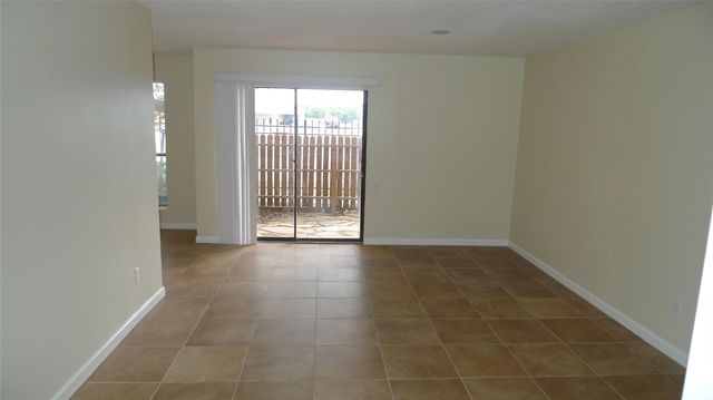 16111 Aspenglen Drive 103, Houston, TX 77084