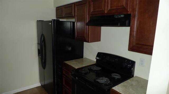 16111 Aspenglen Drive 103, Houston, TX 77084