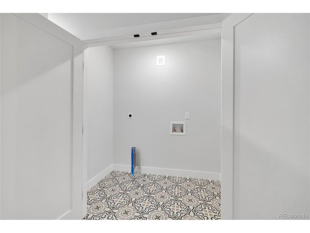 2339 N Irving, Denver, CO 80211