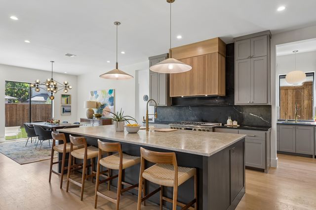 4046 Clover Lane, Dallas, TX 75220