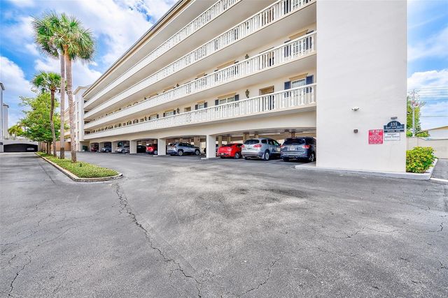 131 BLUFF VIEW DRIVE 401, Belleair Bluffs, FL 33770