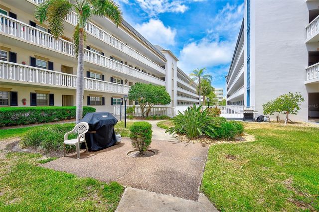 131 BLUFF VIEW DRIVE 401, Belleair Bluffs, FL 33770