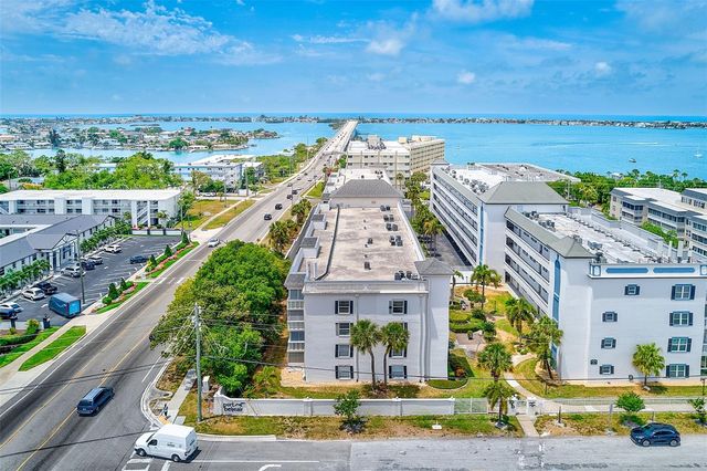 131 BLUFF VIEW DRIVE 401, Belleair Bluffs, FL 33770