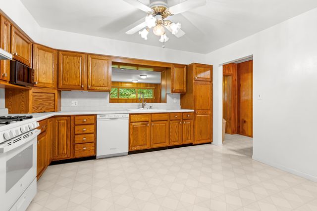 207 Snow Avenue, Battle Creek, MI 49037