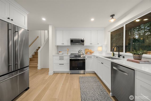 18843 168th Avenue NE, Woodinville, WA 98072