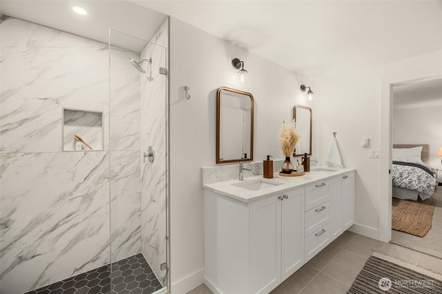 18843 168th Avenue NE, Woodinville, WA 98072