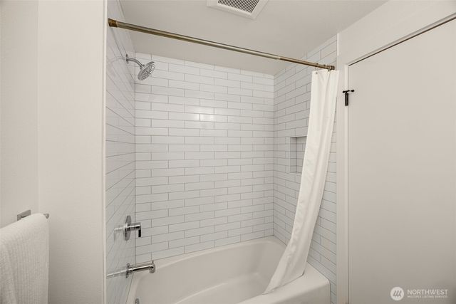 18843 168th Avenue NE, Woodinville, WA 98072