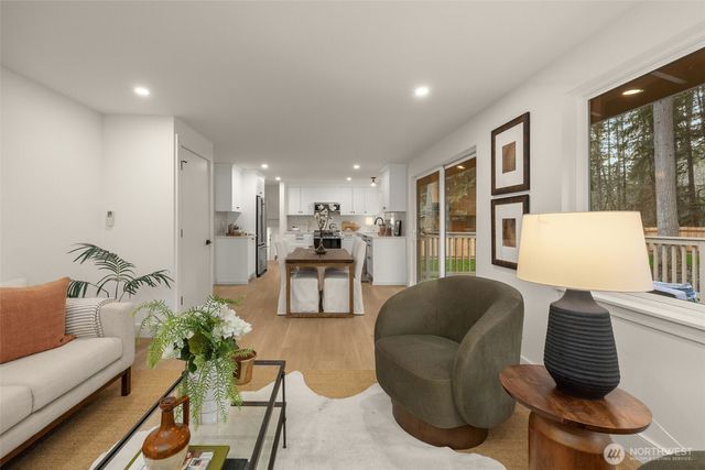 18843 168th Avenue NE, Woodinville, WA 98072