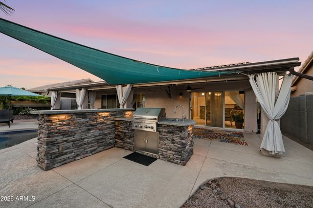 780 S PINEVIEW Drive, Chandler, AZ 85226